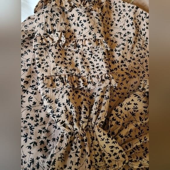 HAYDEN Girls Square Neck Ruffle Sleeve Top Girls Size Small - Picture 6 of 6